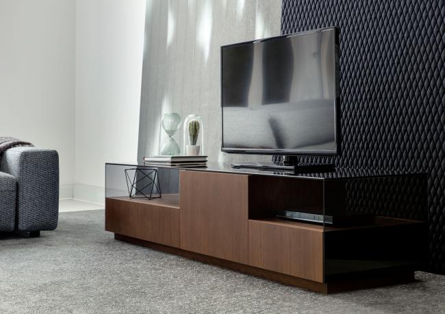 Mueble TV Mike con Tablero de Cristal - cm L.200 x P.50 x H.43